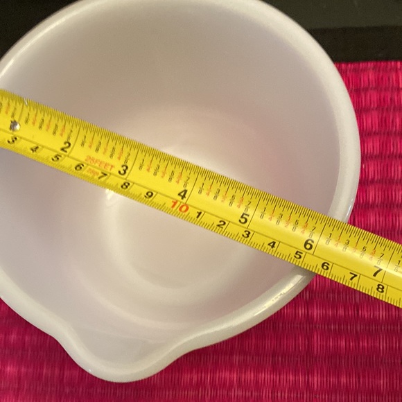 Milk Glass Glasbake #7 - Picture 4 of 4